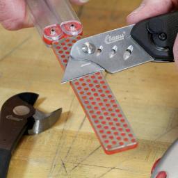 DMT Diafold Single Sided Fine Diamond Handheld Sharpener thumbnail 2