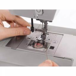Singer 4423 Heavy Duty Sewing Machine with 23 Built-In Stitches thumbnail 2