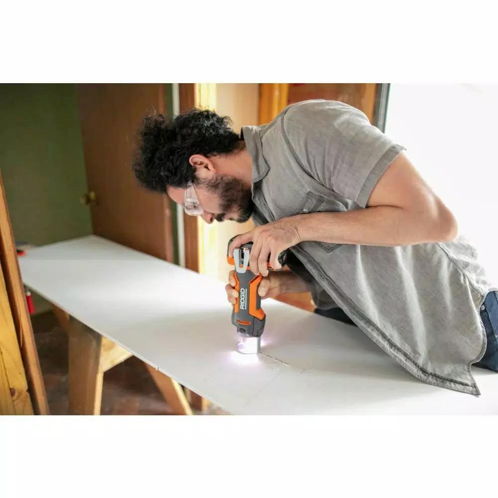 RIDGID 18V Cordless Drywall Cut-Out Tool with 1.5 Ah Lithium-Ion Battery