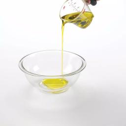 OXO Good Grips 3-Piece Angled Measuring Cup Set thumbnail 4