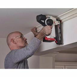 Porter-Cable 20V MAX 16-Gauge Cordless Straight Finish Nailer Kit with 1.5 Ah Battery and Charger thumbnail 6