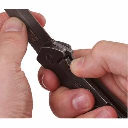 Milwaukee Hardline 2.5 in. D2 Steel Smooth Blade Folding Pocket Knife thumbnail 7