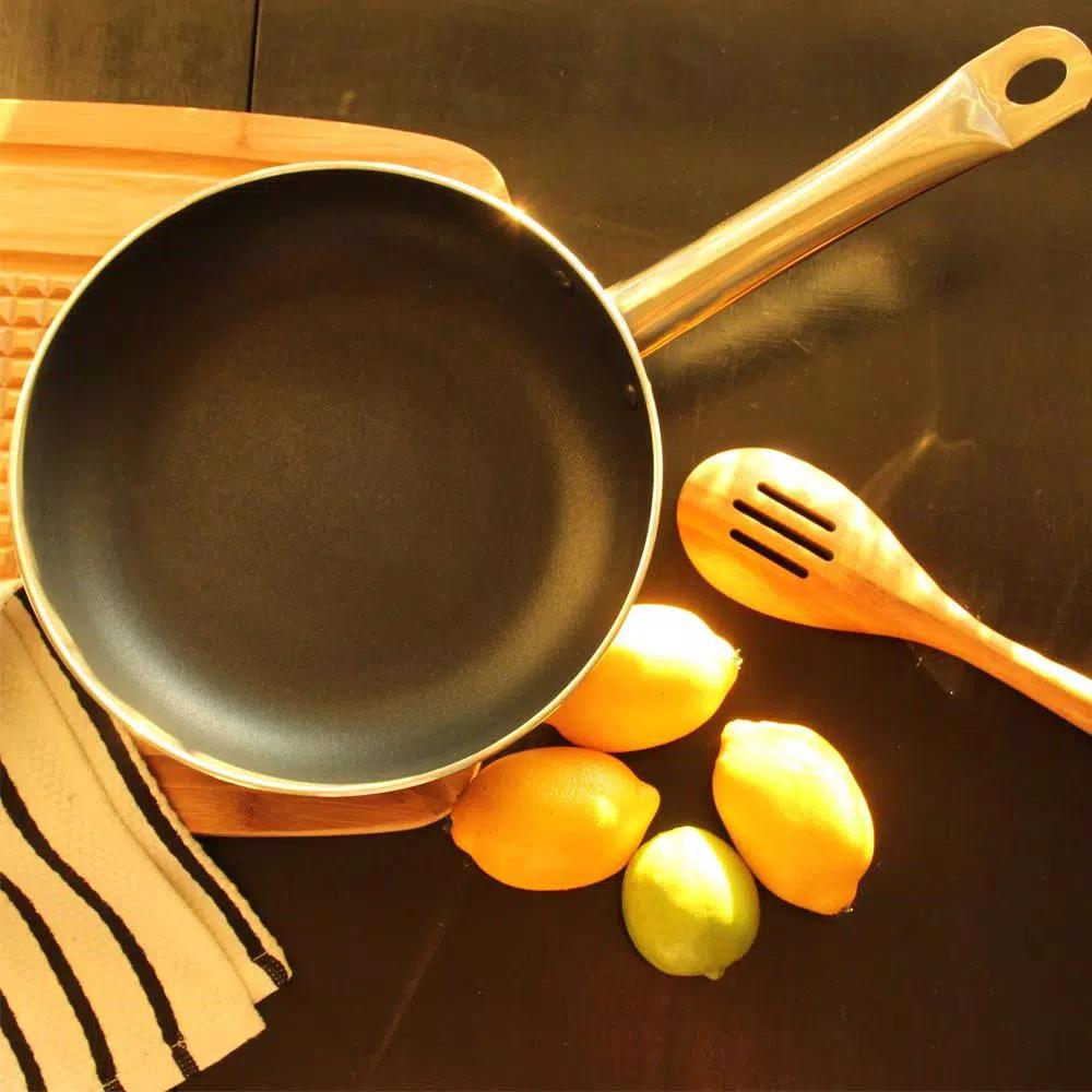 KOCH SYSTEME CS Solaris Pro 8 in. Aluminum Nonstick Frying Pan, Granite Finish
