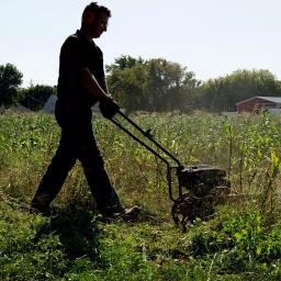 Southland SWFT15022 22 in. Walk Behind 150cc OHV Gas String Trimmer Mower thumbnail 8