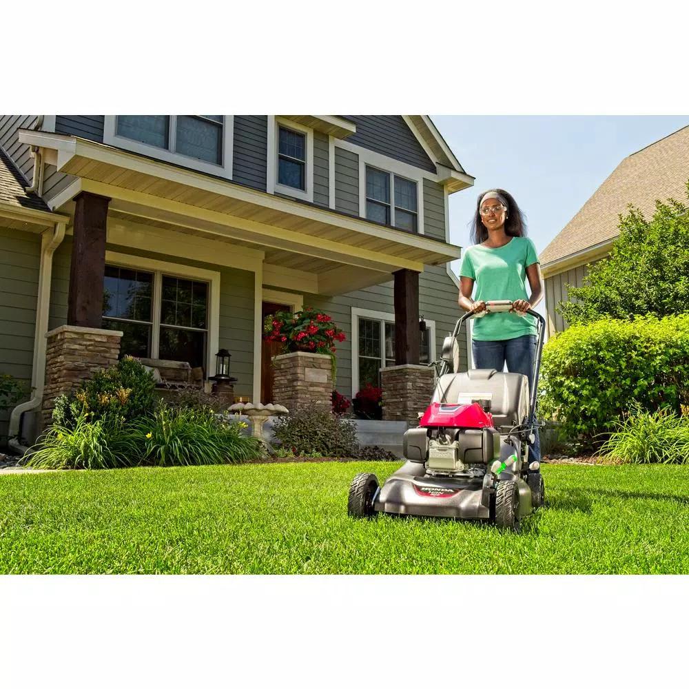 Honda 21 in. Self-Propelled Gas Walk Behind Lawn Mower with Electric Start