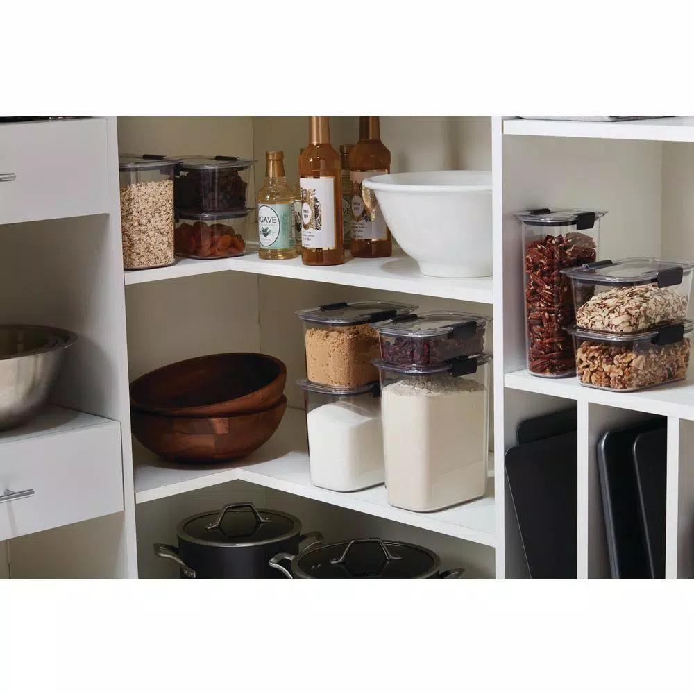 Rubbermaid Brilliance 4-Piece Food Storage Container Set, BPA-Free Plastic, Leak-Proof