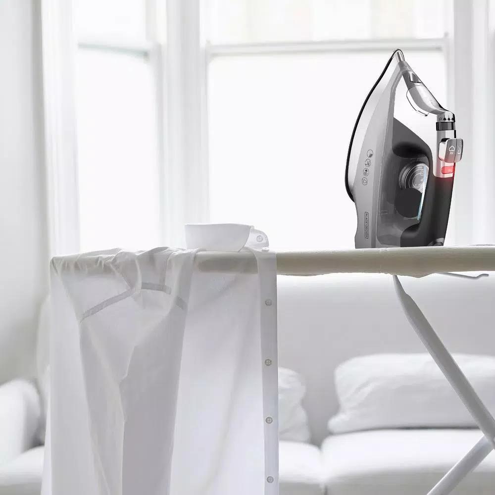 BLACK+DECKER Allure Professional Steam Iron with Dynamic Steam Technology, 1600W, Stainless Steel Soleplate