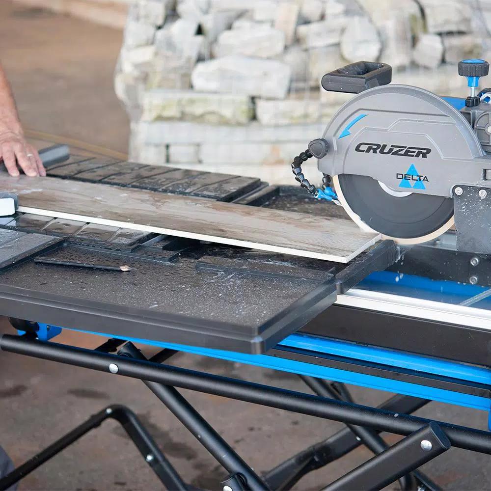 Delta 10 in. Wet Tile Saw, 15 Amp, 2.8 HP with 34 in. Rip Capacity