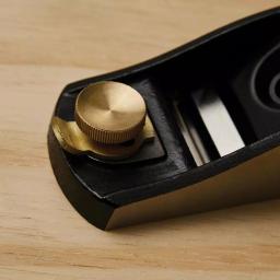 Stanley Sweetheart No. 9-1/2 Block Plane, 6.5 in. Cast Iron Base with A2 Steel Blade thumbnail 4