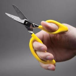 Klein Tools All-Purpose Electrician's Scissors with Serrated High Carbon Steel Blades thumbnail 5