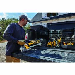 DEWALT 20V MAX Cordless Brushless String Trimmer Kit with 5 Ah Battery, Charger, and 225 ft. Replacement Line thumbnail 4