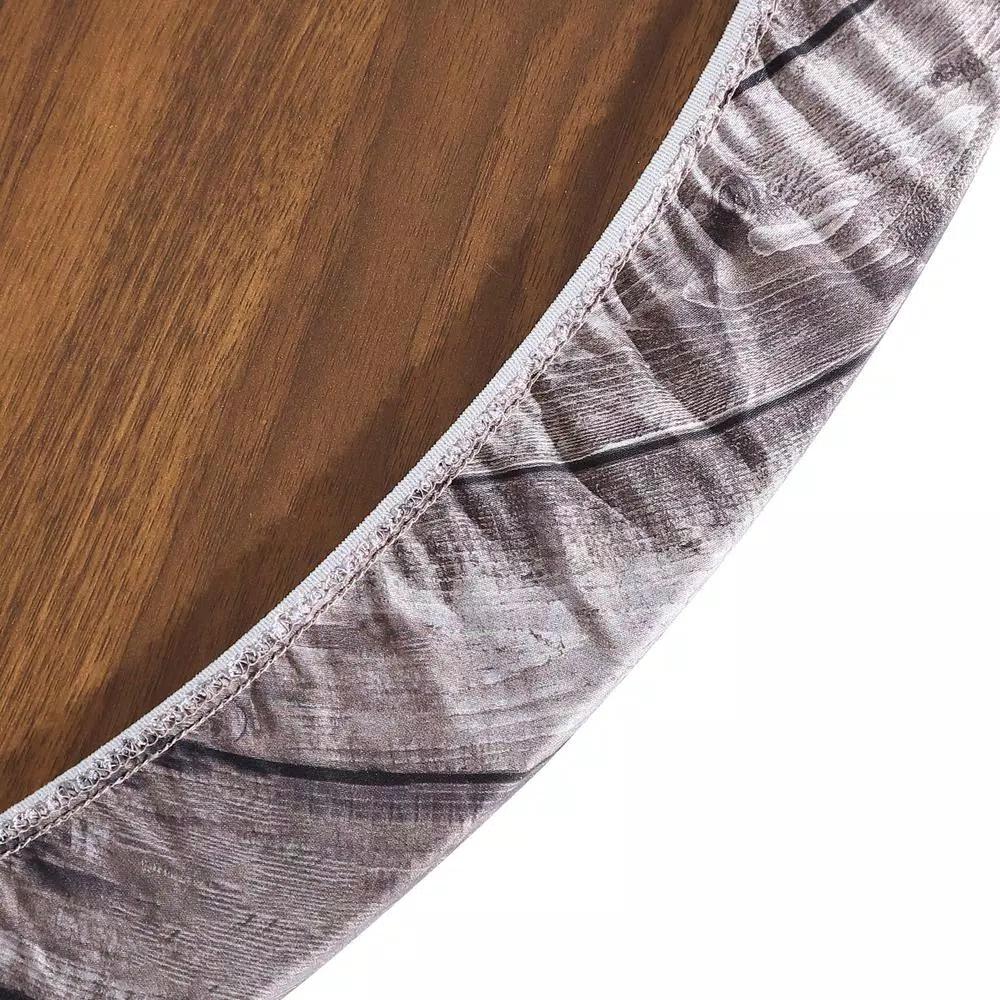 Brielle Home 42" Round Cotton Fitted Table Cover, Distressed Wood Print