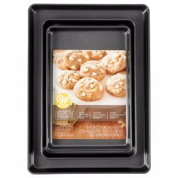 Wilton Perfect Results Premium Non-Stick Cookie Pan Set, 3-Piece thumbnail 2