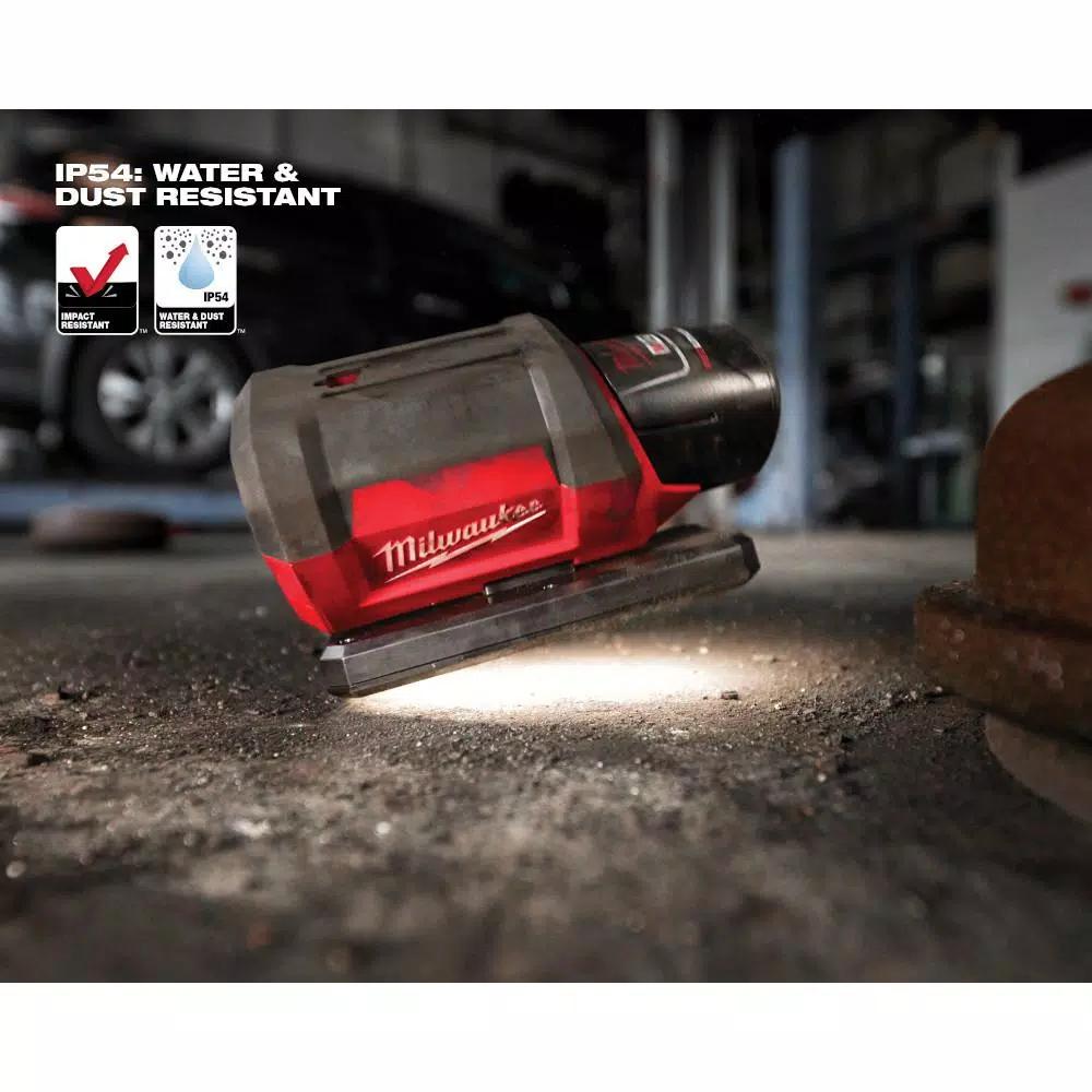 Milwaukee M12 ROVER 12V Lithium-Ion 700 Lumen Pivoting Flood Light with USB Charging