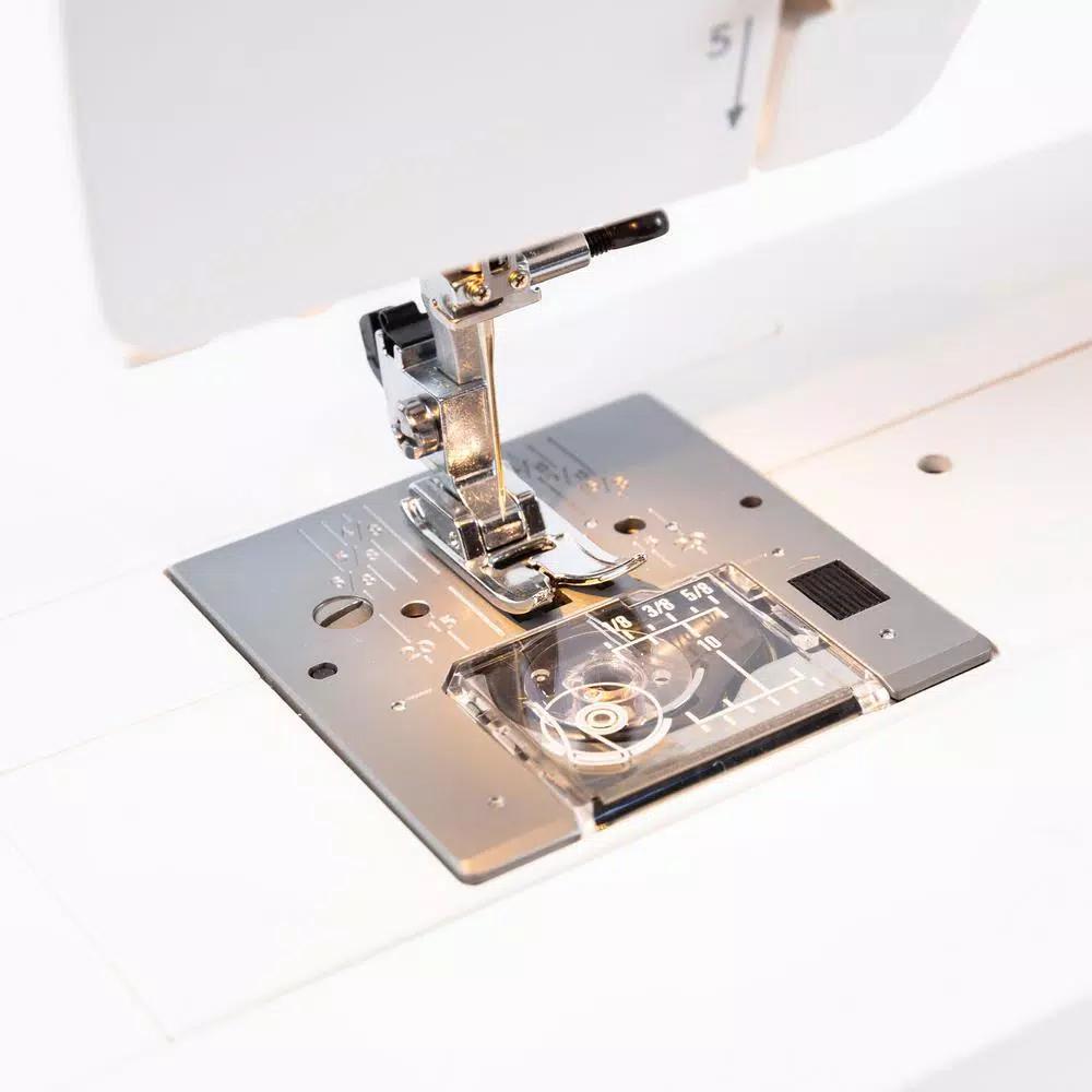 Janome Sewist 709 Mechanical Sewing Machine with 9 Built-in Stitches