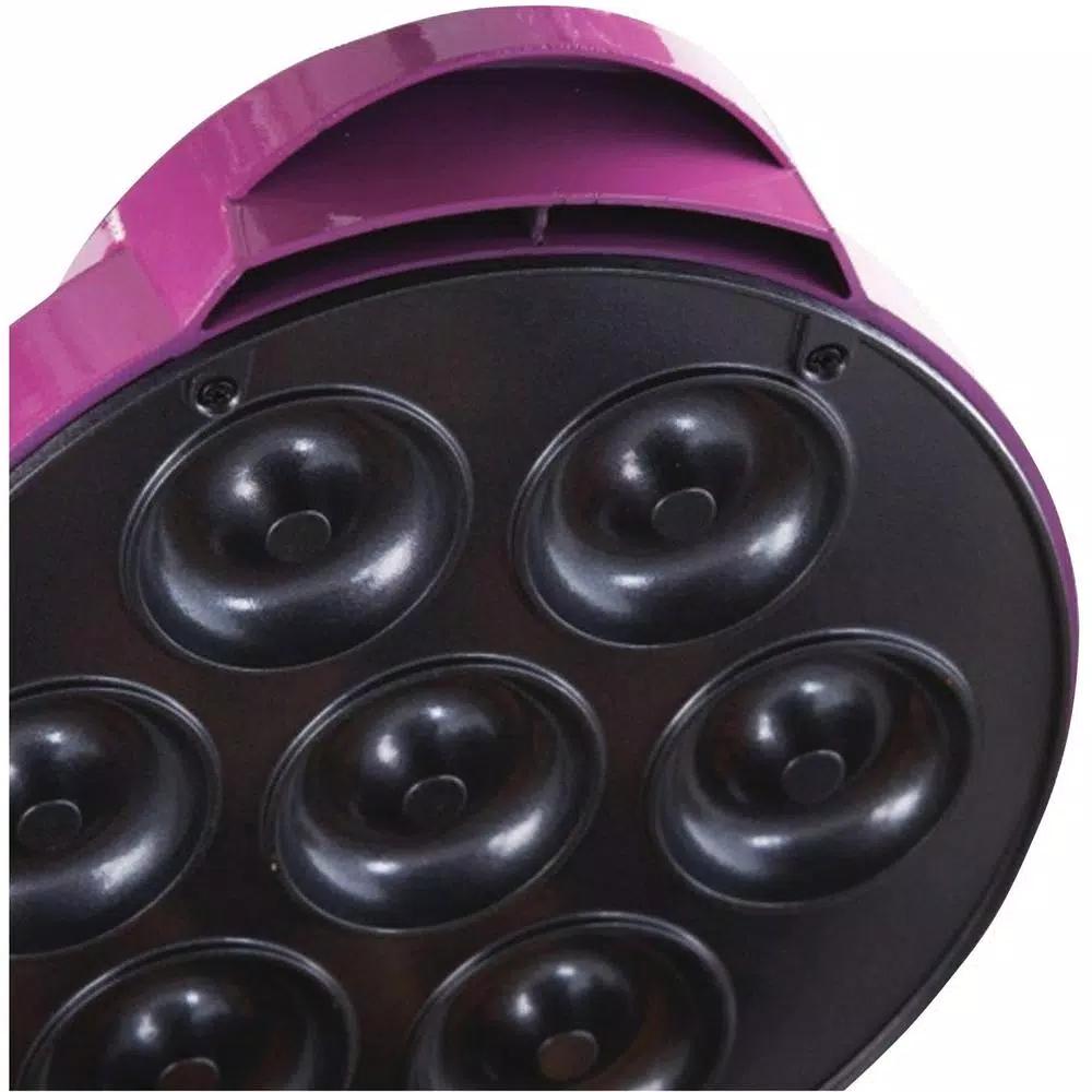 Brentwood Appliances 750W Mini Donut Maker, Nonstick Electric Dessert Maker in Pink