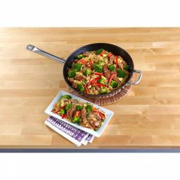 IMUSA 14 in. Light Cast Iron Pre-Seasoned Wok with Helper Handle thumbnail 4