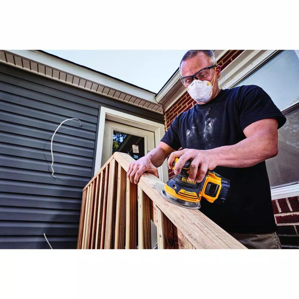 DEWALT 20V MAX XR Brushless 5 in. Cordless Random Orbital Sander Kit with 5.0 Ah Battery