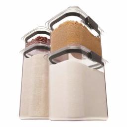Rubbermaid Brilliance 4-Piece Food Storage Container Set, BPA-Free Plastic, Leak-Proof thumbnail 2