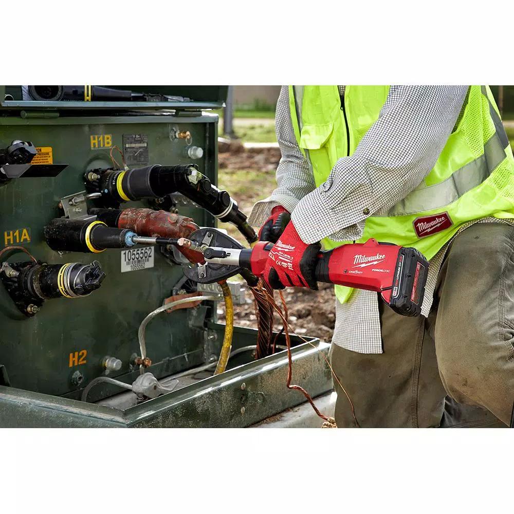 Milwaukee M18 FORCE LOGIC 6-Ton Cordless Utility Crimping Kit with O-D3 Jaw