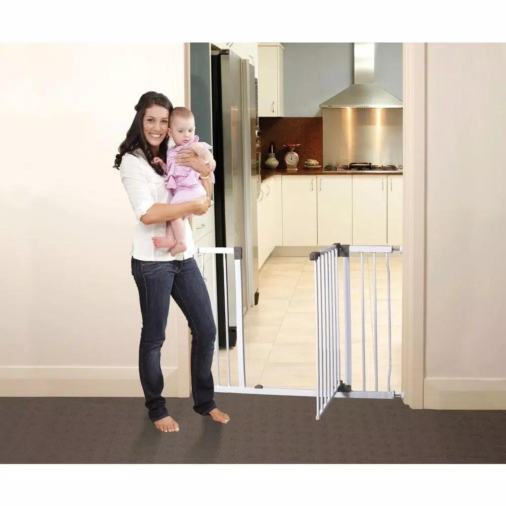 Dreambaby Liberty Extra Wide Auto-Close Security Gate, 30 in. H, White