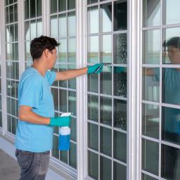 Simple Green Clean Building Glass Cleaner Concentrate, 1 Gallon, Biodegradable & Streak-Free thumbnail 6