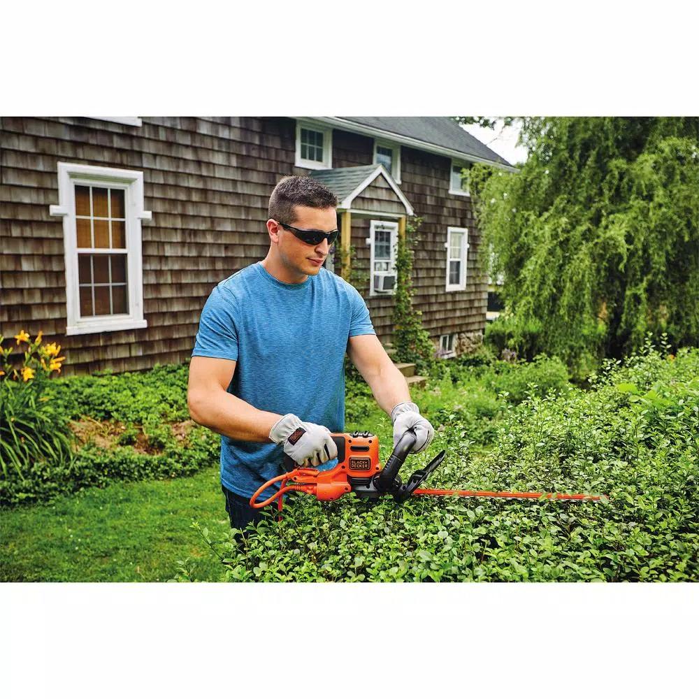BLACK+DECKER 22 in. 4.0 Amp Corded Electric Hedge Trimmer with Dual-Action Hardened Steel Blades