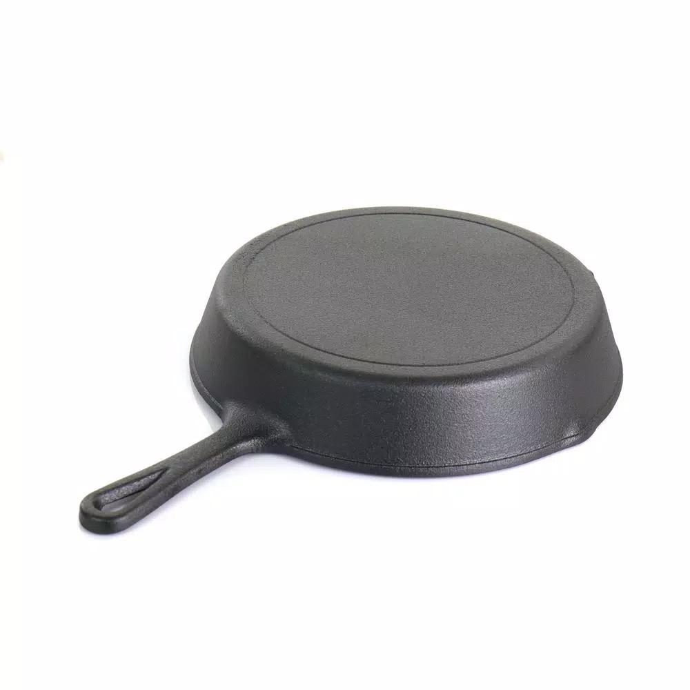 MegaChef 6-Piece Pre-Seasoned Cast Iron Skillet Set with Lids and Silicone Holders