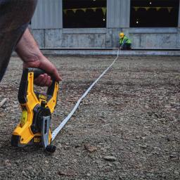 DEWALT 100 ft. Fiberglass Long Tape Measure with Rubber Overmolding and Metal Crank thumbnail 4