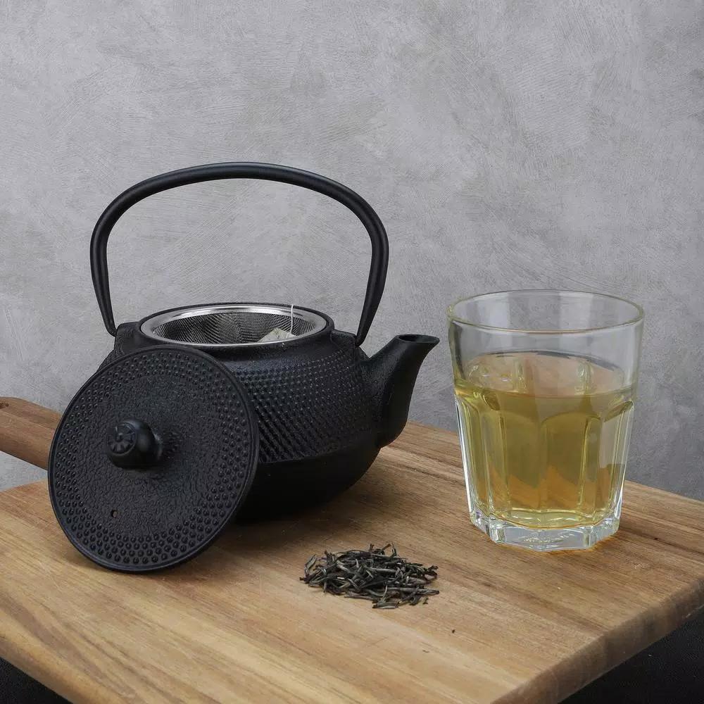 Mind Reader 2.5-Cup Black Japanese Style Cast Iron Tetsubin Teapot with Infuser