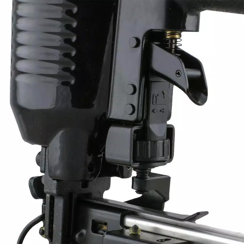 Freeman PFS16 Pneumatic 16-Gauge 1 in. Fencing Stapler