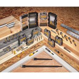 DEWALT MAX IMPACT 35-Piece Screwdriver and Bolt Extractor Set thumbnail 11