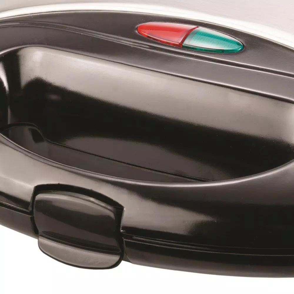 Brentwood Appliances TS-243 750W Dual Nonstick American Waffle Maker, Black