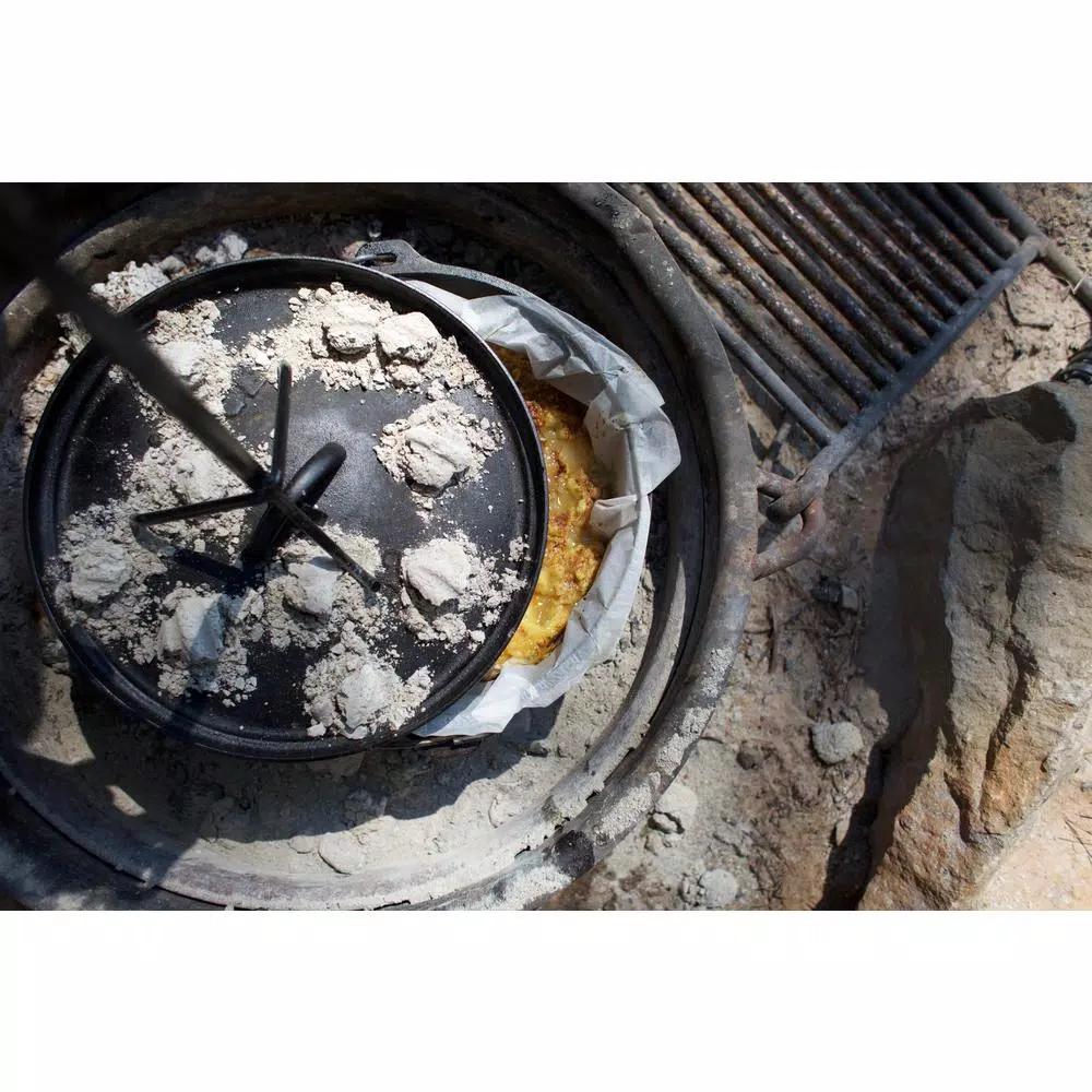 Lodge 6 qt. Round Cast Iron Camp Dutch Oven with Lid, Black
