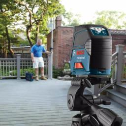 Bosch GCL 2-160 Self-Leveling Cross-Line Laser Level with Plumb Points thumbnail 11