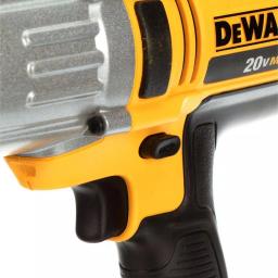 DEWALT FLEXVOLT 60V MAX 7-1/4 in. Brushless Circular Saw & 20V MAX High Torque Impact Wrench Combo Kit thumbnail 14