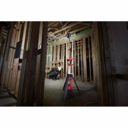 Milwaukee M18 ROCKET Dual Power Tower Light with 8.0 Ah XC Battery thumbnail 3