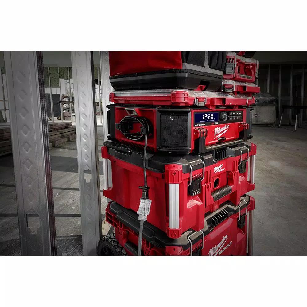 Milwaukee M18 PACKOUT Radio/Speaker with Built-In Charger and PACKOUT Dolly Utility Cart Bundle
