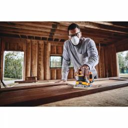DEWALT 20V MAX XR Cordless Brushless 1/4 Sheet Variable Speed Sander Kit with 2.0 Ah Battery and Charger thumbnail 2