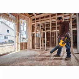 DEWALT 60V MAX FLEXVOLT Brushless 15 in. String Trimmer with Bonus 600 CFM Blower Kit thumbnail 11