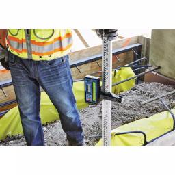 Bosch REVOLVE2000 Self-Leveling Horizontal/Vertical Rotary Laser Kit thumbnail 12