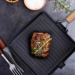 General Store Addlestone 14 in. Square Cast Iron Grill Pan with Foldable Wooden Handle, Black thumbnail 3