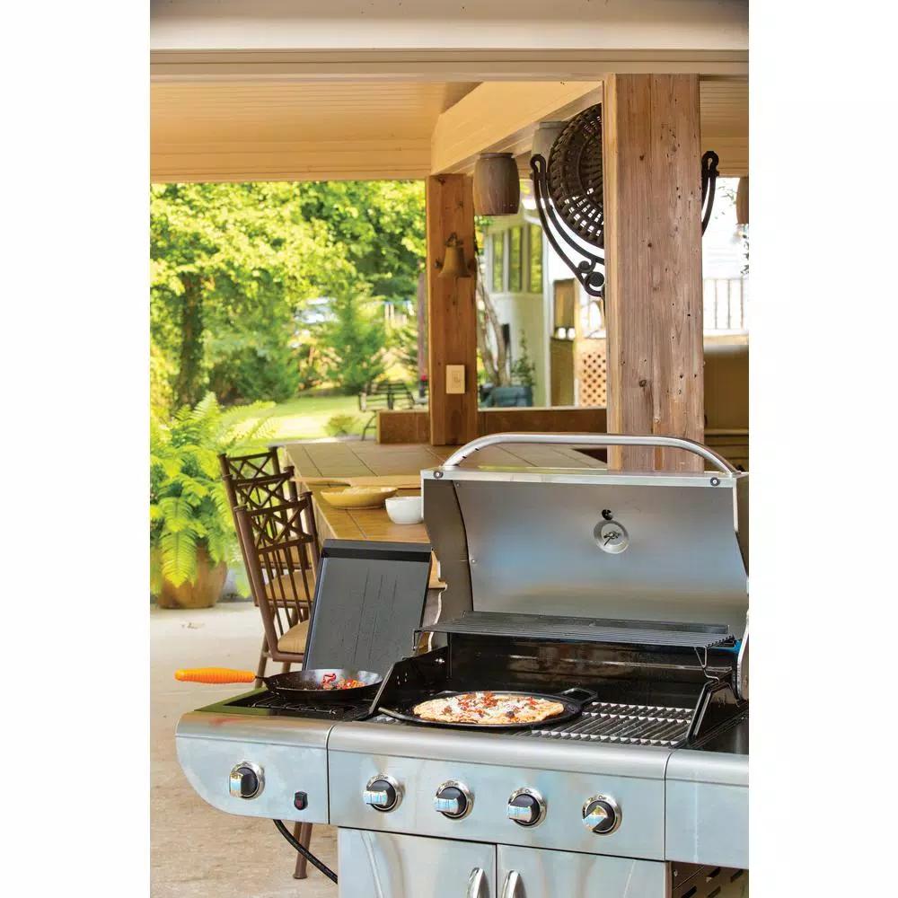 Lodge 10 in. Carbon Steel Skillet, Black Seasoned Heavy Duty Pan