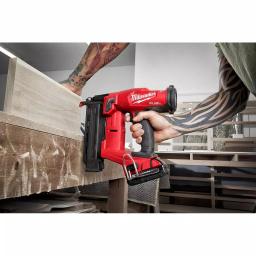 Milwaukee M18 FUEL 18-Gauge Brad Nailer, Jig Saw, and Compact Router 3-Tool Combo Kit thumbnail 13