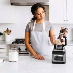 Ninja Professional Plus Kitchen System with Auto-iQ, 1400 Peak Watts, 72 oz. Pitcher & 64 oz. Processor Bowl thumbnail 6