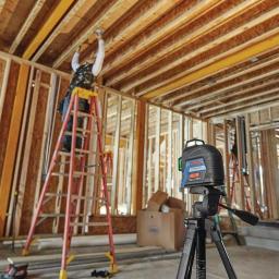 Bosch GLL3-300G 360-Degree Green Self-Leveling 3-Plane Laser Level thumbnail 12