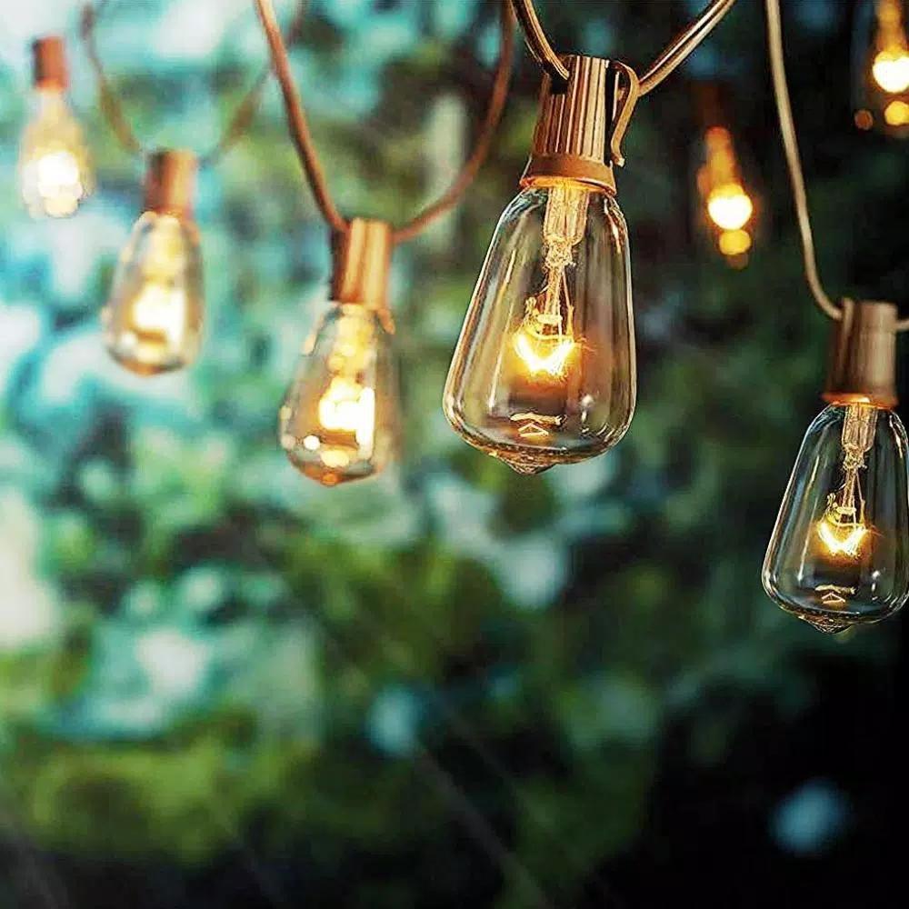 ALEKO's 25 ft. Traditional Patio String Cafe Lights, 25 Warm White Incandescent Bulbs, Indoor/Outdoor Weatherproof