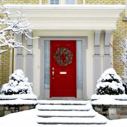 Fraser Hill Farm 24 in. Artificial Christmas Wreath with Red Berries and Pinecones thumbnail 4