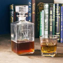 Cathy's Concepts Personalized Glass Whiskey Decanter with Beveled Stopper, 34 oz thumbnail 2