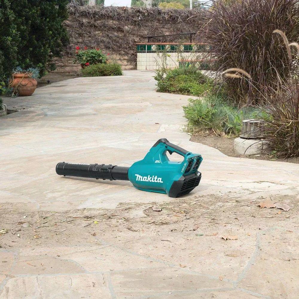 Makita 36V (18V x2) LXT Brushless Cordless Handheld Leaf Blower with Flat End Nozzle